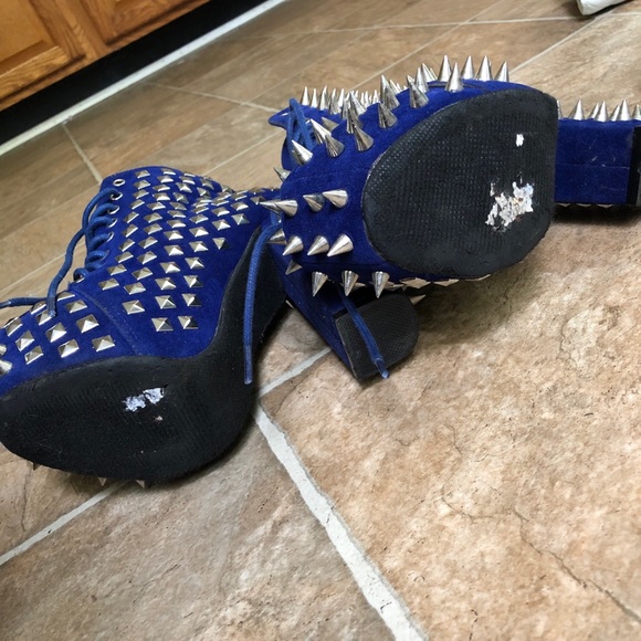 🆕 Vintage Brand Spiked Blue Heels - Picture 7 of 7